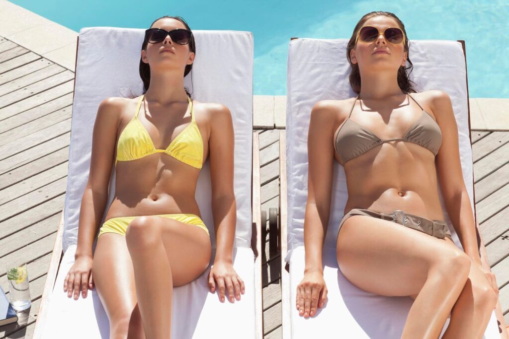 ‘Tanfluencers’ Push ‘Tanmaxxing’ Social Media Trend. Here Are Skin Risks