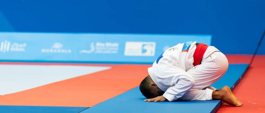 ‘We Do Not Respect Them At All’: Kuwaiti Muslim Jiu-Jitsu Champion Rejects Handshake From Israeli Competitor ‘We Do Not Respect Them At All’: Kuwaiti Muslim Jiu-Jitsu Champion Rejects Handshake From Israeli Competitor
