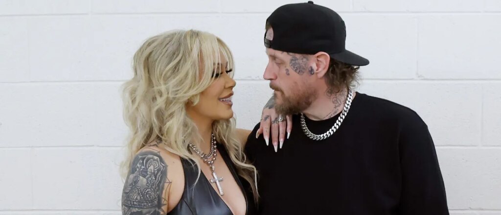 Bunnie XO Says She’s Having A Baby With Jelly Roll Amid Divorce Drama Bunnie XO Says She’s Having A Baby With Jelly Roll Amid Divorce Drama