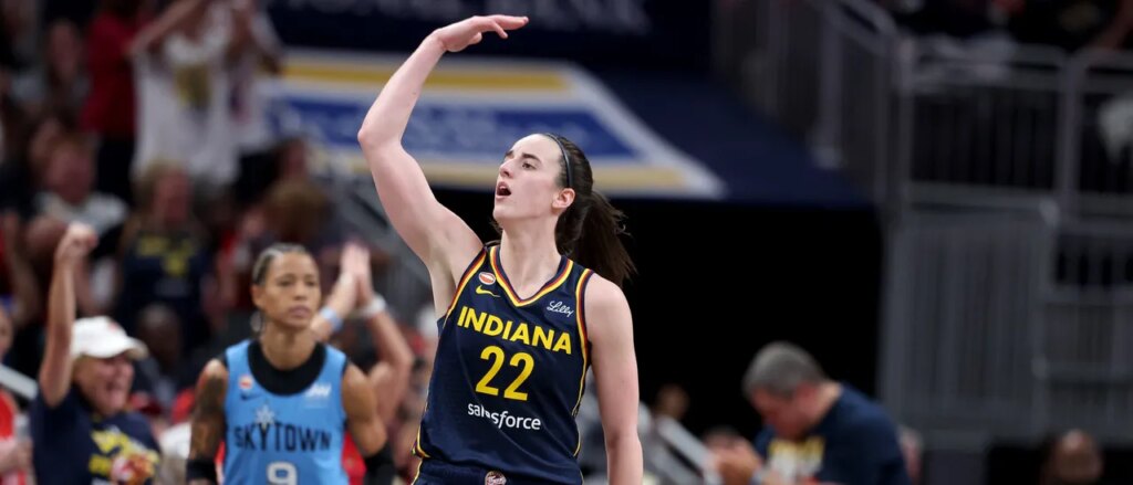 Caitlin Clark Has Incredibly Dominant 32-Point Double-Double Performance To Shut Down Wild Comeback By Sky Caitlin Clark Has Incredibly Dominant 32-Point Double-Double Performance To Shut Down Wild Comeback By Sky