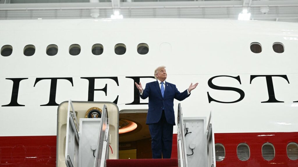 Donald Trump Unveils The New Air Force One, A Converted Qatari Jet Donald Trump Unveils The New Air Force One, A Converted Qatari Jet