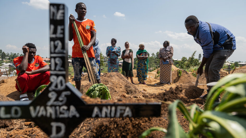 Ebola Congo: 1,000 cases, 254 deaths, still a search for patient zero Ebola Congo: 1,000 cases, 254 deaths, still a search for patient zero