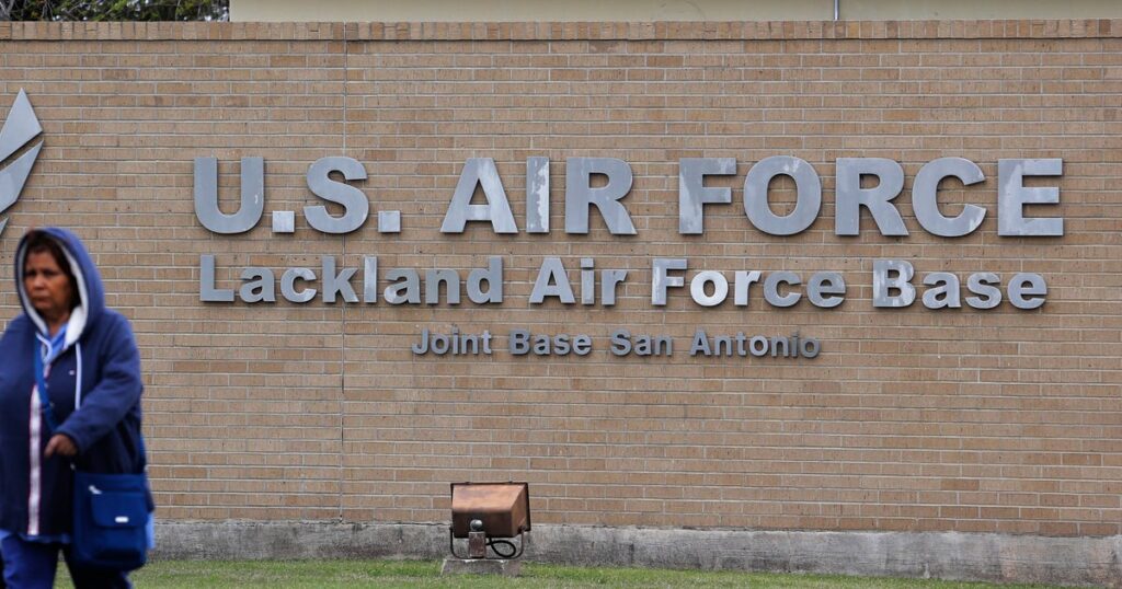 Flu Breaks Out Among Troops In Texas After Vaccine Optional: Reports Flu Breaks Out Among Troops In Texas After Vaccine Optional: Reports