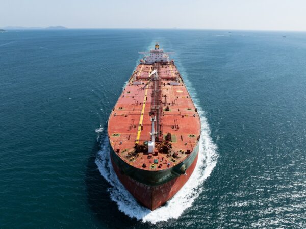 Fragmented Trade and the Failure of Sanctioned Oil Isolation Fragmented Trade and the Failure of Sanctioned Oil Isolation