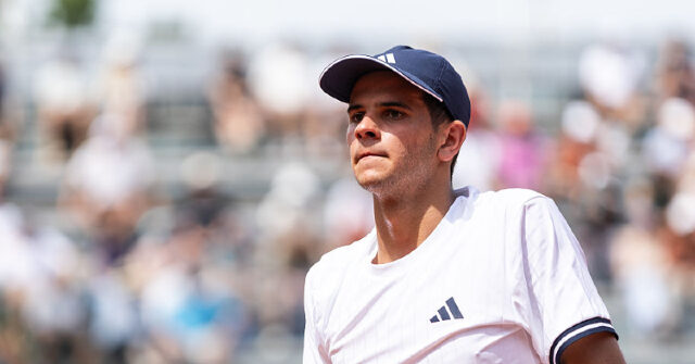 Spanish Teen Tennis Star Caught in Firestorm After Appearing to Shove Ball Girl at French Open