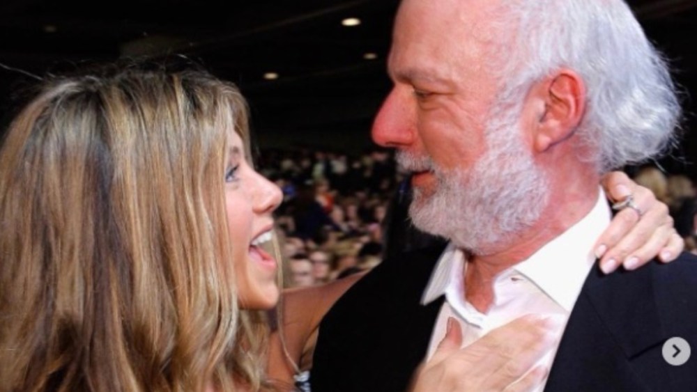 Jennifer Aniston Posts Tribute to ‘Friends’ Director James Burrows Jennifer Aniston Posts Tribute to 'Friends' Director James Burrows