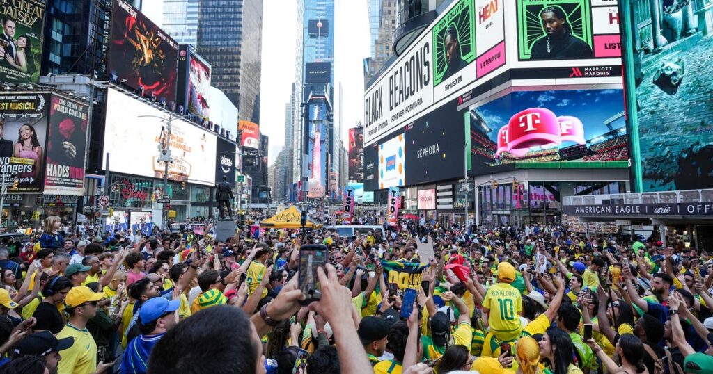 Knicks Fever Collides With World Cup In Wild Day For NYC Sports Fans Knicks Fever Collides With World Cup In Wild Day For NYC Sports Fans