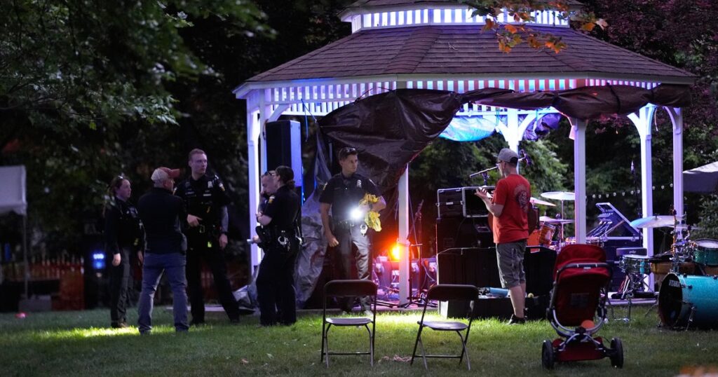 Police Search For Suspects In Ohio Shooting That Wounded 12 People At Street Festival Police Search For Suspects In Ohio Shooting That Wounded 12 People At Street Festival