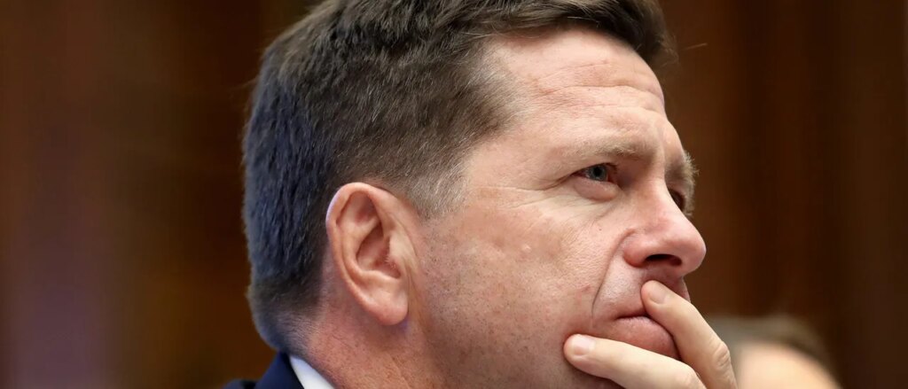 Senate Moving Heaven And Earth To Confirm Trump’s DNI Pick As Warrantless Spy Powers Sit On Ice