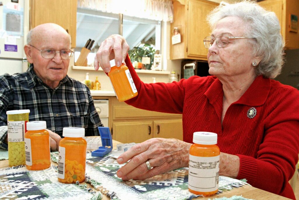 Traditional Medicare Vs. Medicare Advantage: How Seniors Can Choose Traditional Medicare Vs. Medicare Advantage: How Seniors Can Choose
