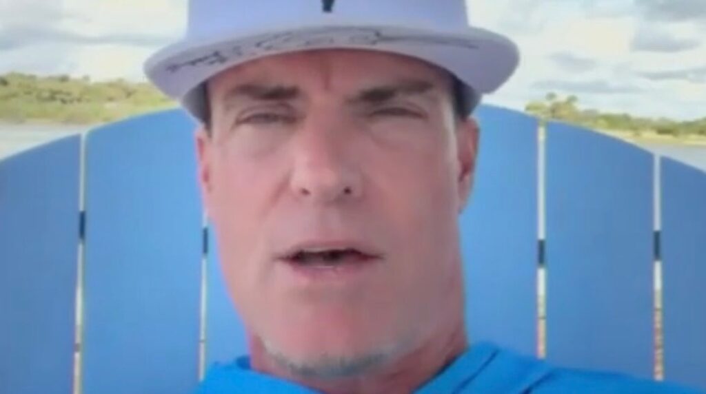 Vanilla Ice Admits Bafflement To Trump Concert Backlash: ‘I Don’t Get It’ Vanilla Ice Admits Bafflement To Trump Concert Backlash: 'I Don't Get It'