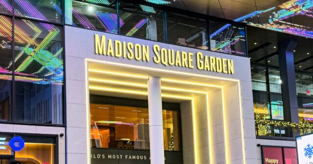 Man Dies in Fall from ‘Elevated Position’ During NYC Concert
