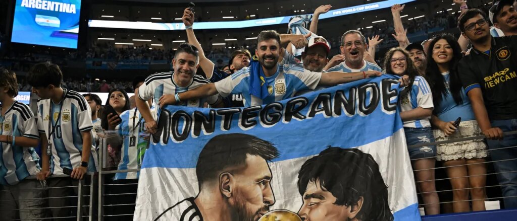 Argentina Fans Spark Anger After Flying Israeli Flag To Egypt’s Coach Hossam Hassan Following Wild Comeback Argentina Fans Spark Anger After Flying Israeli Flag To Egypt’s Coach Hossam Hassan Following Wild Comeback