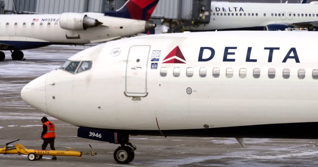 Delta Pilot Reports Close Encounter With A July Fourth Firework