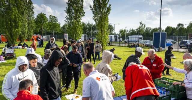 Red Cross Flees Dutch Asylum Centre as ‘Safety No Longer Guaranteed’