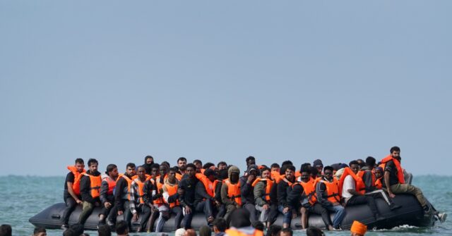 First Illegal Migrants Cross English Channel Under New PM