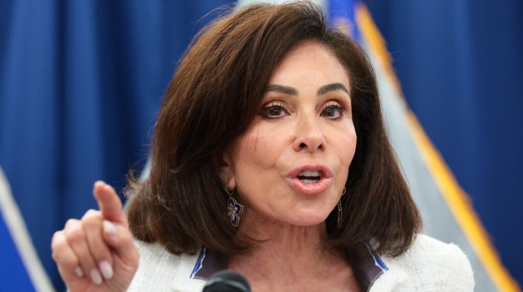 Jeanine Pirro’s Reflecting Pool Case Faces Major Hurdles: Legal Experts Jeanine Pirro's Reflecting Pool Case Faces Major Hurdles: Legal Experts