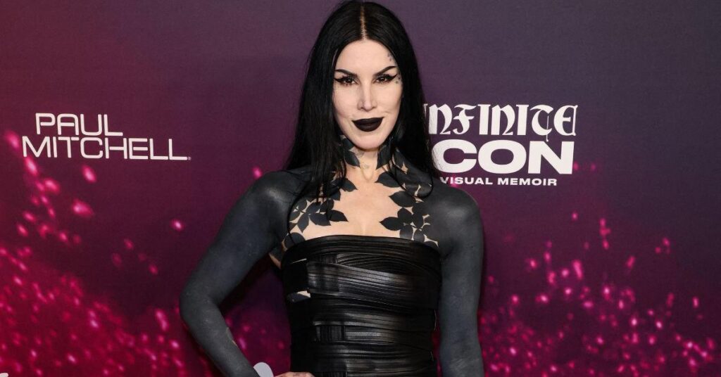 Kat Von D Faces Backlash Over Mansion Inferno That Killed Her Beloved Cat Kat Von D Faces Backlash Over Mansion Inferno That Killed Her Beloved Cat