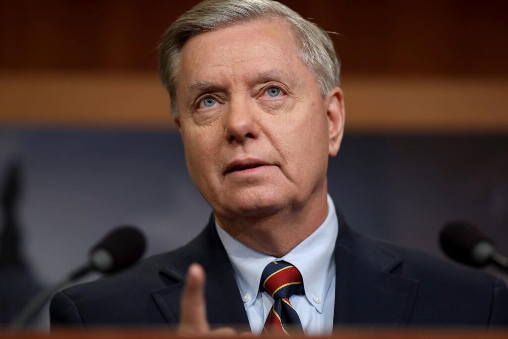 Lindsey Graham Cause Of Death, Aortic Dissection. An ER Doc Explains Lindsey Graham Cause Of Death, Aortic Dissection. An ER Doc Explains