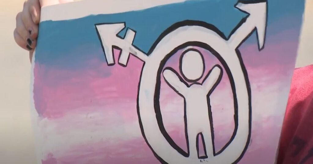 National Public Radio Suggests Banning Trans Surgery for Minors Sets a ‘Dangerous Precedent’ * The Gateway Pundit * by Mike LaChance National Public Radio Suggests Banning Trans Surgery for Minors Sets a ‘Dangerous Precedent’ * The Gateway Pundit * by Mike LaChance
