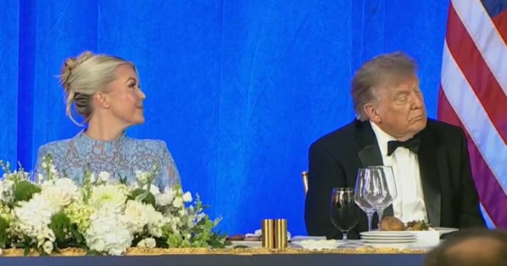 President Trump Speaks at White House Correspondents’ Association Dinner – 9 PM ET * The Gateway Pundit * by Cristina Laila President Trump Speaks at White House Correspondents’ Association Dinner – 9 PM ET * The Gateway Pundit * by Cristina Laila