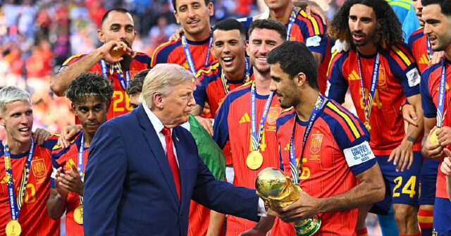Trump Awards Victorious Spain with Medals, Trophy at World Cup