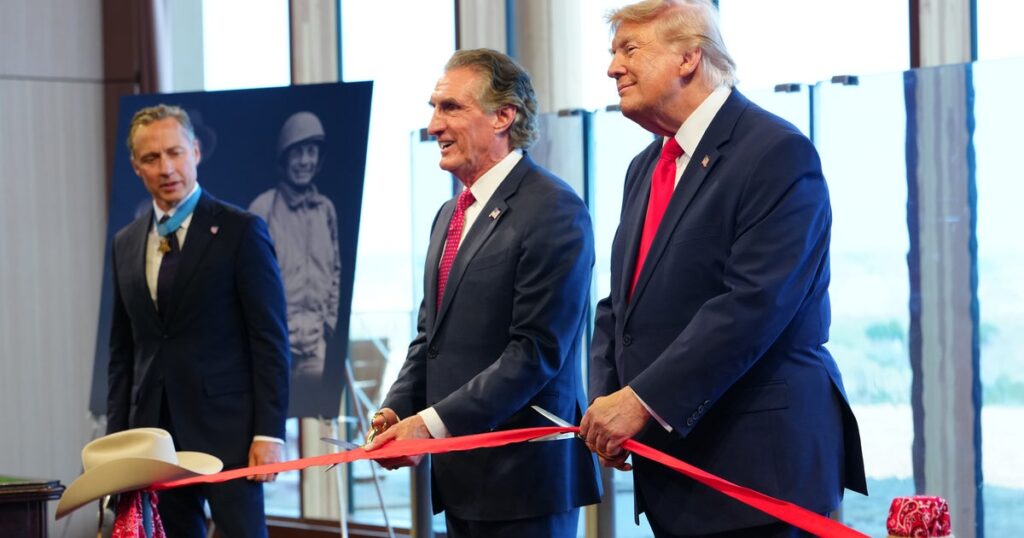 Trump Visits Newly Built Theodore Roosevelt Presidential Library In North Dakota’s Badlands Trump Visits Newly Built Theodore Roosevelt Presidential Library In North Dakota's Badlands