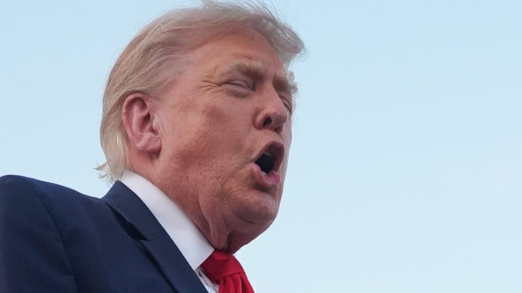 Trump White House Ripped Over 'Weird Embarrassing Crap' Video