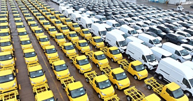 China’s Monthly Car Exports Surpass One Million
