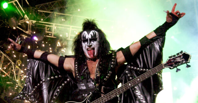 KISS Bassist Gene Simmons Praises America, Blasts Illegal Border Crossings