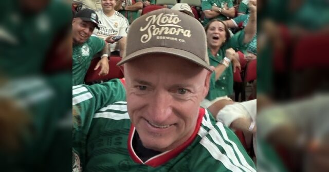 PHOTO — Democrat Senator Mark Kelly Torched for Wearing Mexico Jersey to Watch World Cup: ‘F**king Clown’