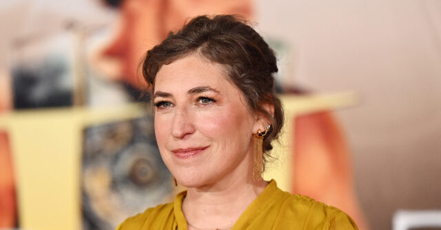 ‘Big Bang Theory’ Star Mayim Bialik Says She Felt Unsafe Questioning Coronavirus Lockdowns of Schools and Churches