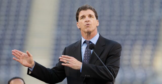 Former Chargers Linebacker Billy Ray Smith Jr. Dies at 64