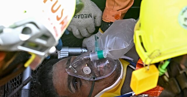 Venezuelan Survivor Rescued After 8 Days Under Rubble