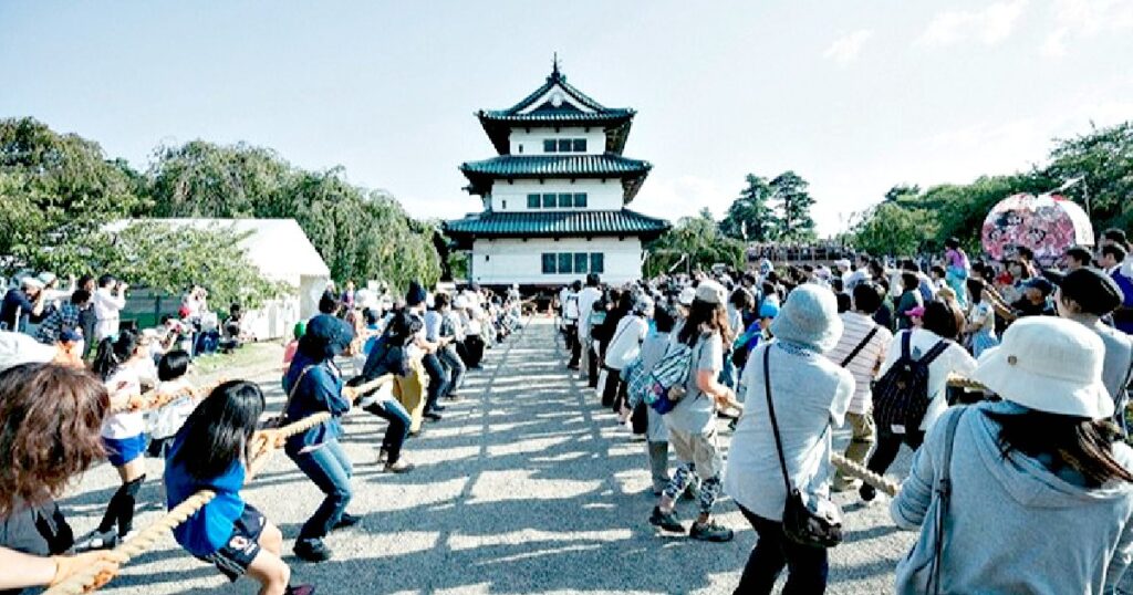 CRAZY VIDEOS Show 1800 People Pulling a Japanese Castle Back in Its Place * The Gateway Pundit * by Paul Serran