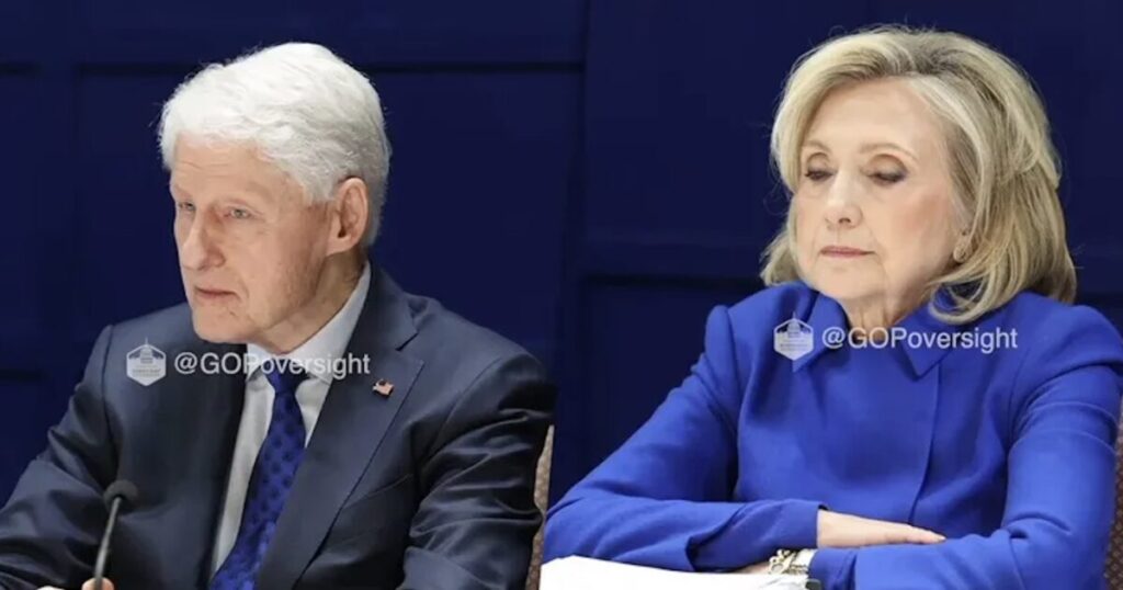 Clintons Seek Unpaid Intern With “High Level of Professionalism and Discretion” * The Gateway Pundit * by Jim Hᴏft Clintons Seek Unpaid Intern With “High Level of Professionalism and Discretion” * The Gateway Pundit * by Jim Hᴏft