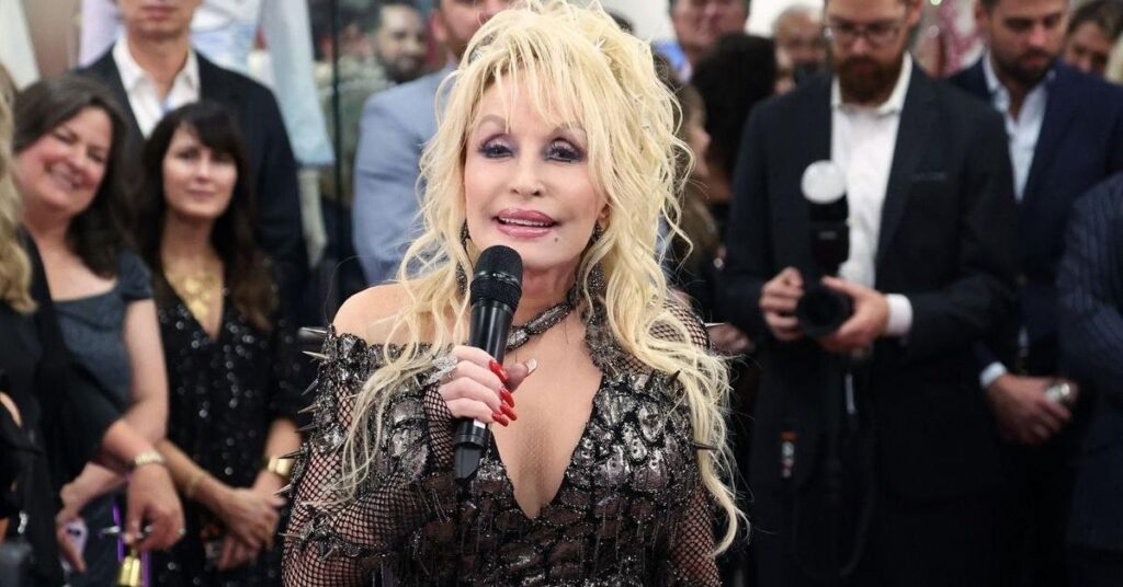 Dolly Parton's Grieving Family Members Gather at Nashville Burial Site