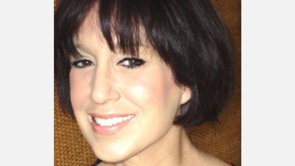 E! Entertainment Executive, Digital TV Pioneer E! Entertainment Executive, Digital TV Pioneer