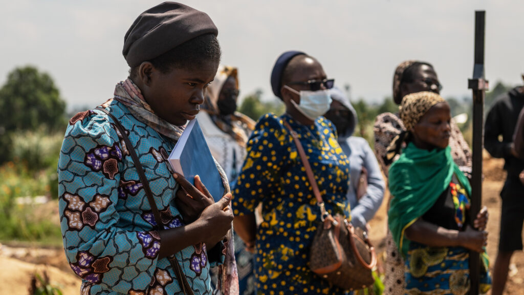 Ebola kills 1,700 in eastern Congo as outbreak surges Ebola kills 1,700 in eastern Congo as outbreak surges