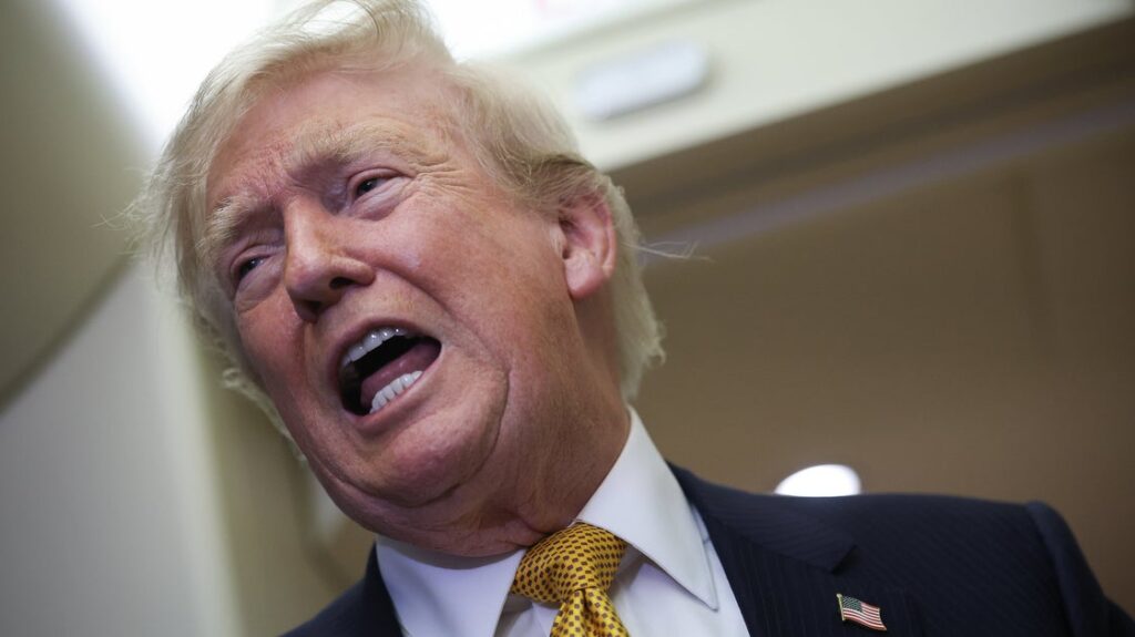 Exact Moment Trump May Have Sneaked Off Air Force One Was Caught On Video