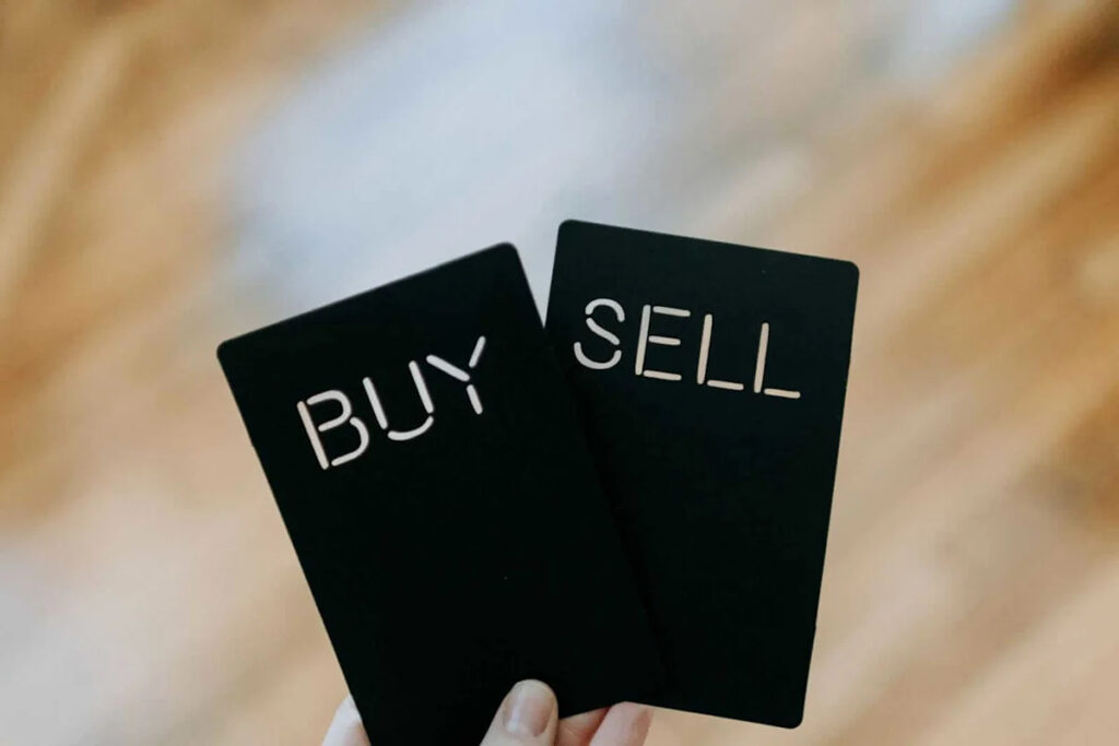 Middle-Market Investor With Checkered Past Hits New 52-Week High. Time to Buy?