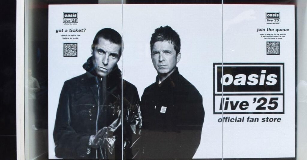 Oasis Planning to Bury Drummer Feud for Hall of Fame Reunion Oasis Planning to Bury Drummer Feud for Hall of Fame Reunion