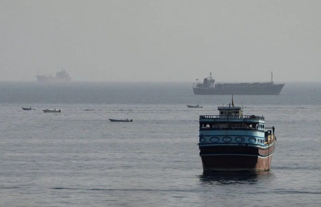 Oil slips ahead of US announcement of new sanctions on Iran Oil slips ahead of US announcement of new sanctions on Iran