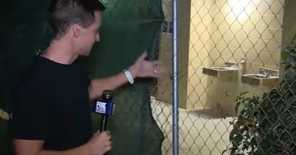 Public Restroom in Los Angeles That Cost $1 MILLION to Build, Still Not Open Six Months After Completion (VIDEO) Public Restroom in Los Angeles That Cost $1 MILLION to Build, Still Not Open Six Months After Completion (VIDEO)