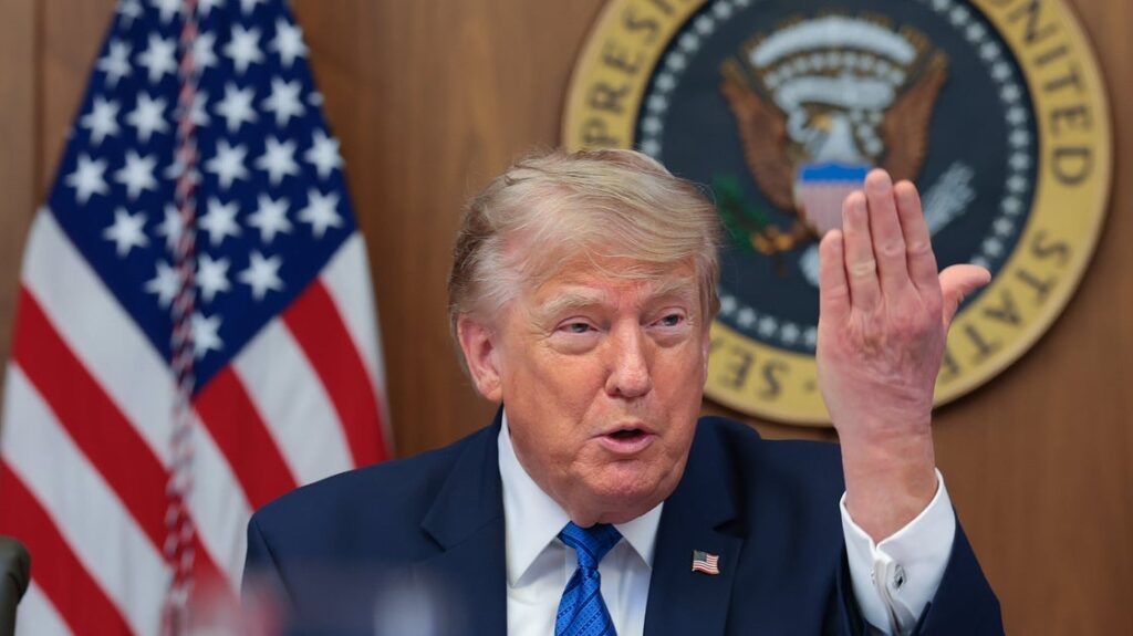 Trump Defends Slush Fund In 254-Word Rant About Key Republican Trump Defends Slush Fund In 254-Word Rant About Key Republican