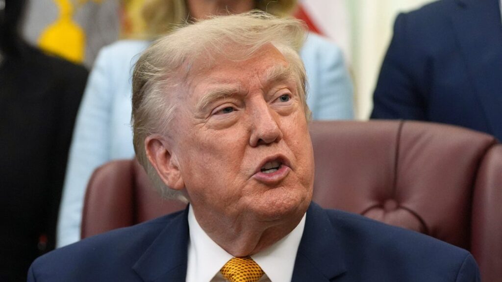 Trump Says He ‘Didn’t Know’ Reflecting Pool Contractor. He Previously Claimed He Was ‘Unbelievable.’ Trump Says He 'Didn't Know' Reflecting Pool Contractor. He Previously Claimed He Was 'Unbelievable.'