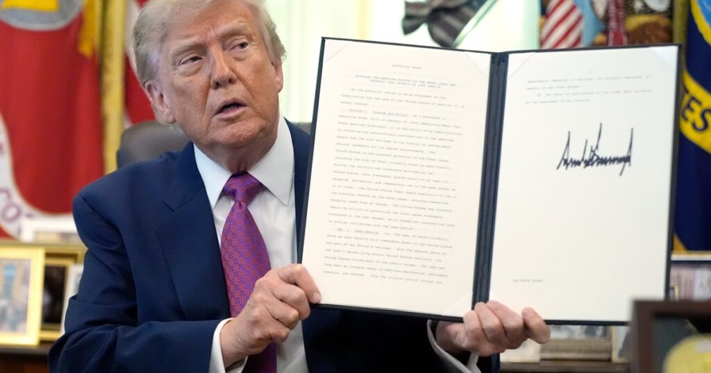 Trump Signs Order To Rename Lake Ontario As Lake America Trump Signs Order To Rename Lake Ontario As Lake America