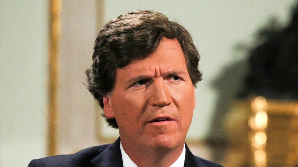 Tucker Carlson Wants Trump ‘Immediately’ Removed From Office Tucker Carlson Wants Trump ‘Immediately’ Removed From Office