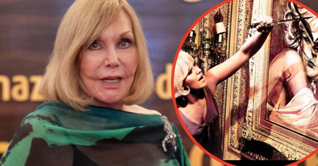 Why Kim Novak, 93, Found Solace in Painting After Leaving Hollywood Why Kim Novak, 93, Found Solace in Painting After Leaving Hollywood