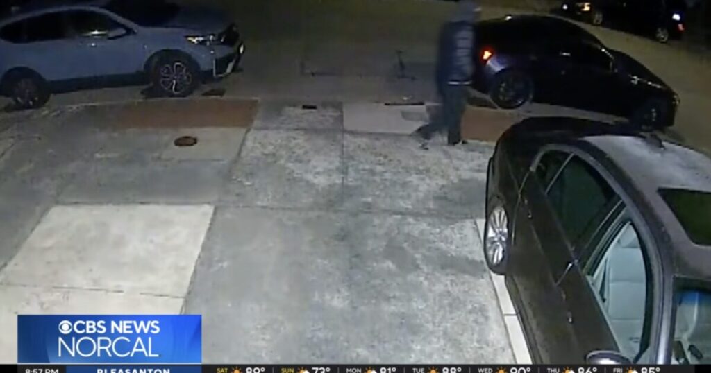 73-Year-Old San Francisco Vietnam Veteran Shoots Masked Intruder in the Buttocks After Criminal Drills Through His Door and Attacks Him at 5 A.M. * The Gateway Pundit * by Jim Hᴏft